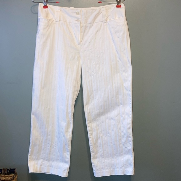 Women’s three-quarter length pants - Picture 1 of 9